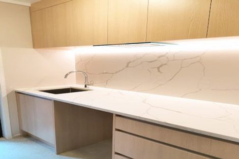 Photo of property in 172 Wiseley Road, West Harbour, Auckland, 0618