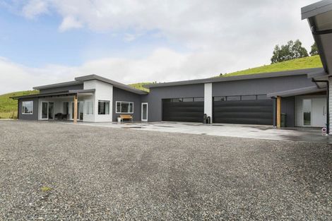 Photo of property in 143e Smith Road, Dannevirke, 4978