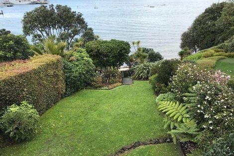 Photo of property in 19 Stanley Point Road, Stanley Point, Auckland, 0624