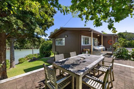 Photo of property in 25 Smith Street, Raglan, 3225