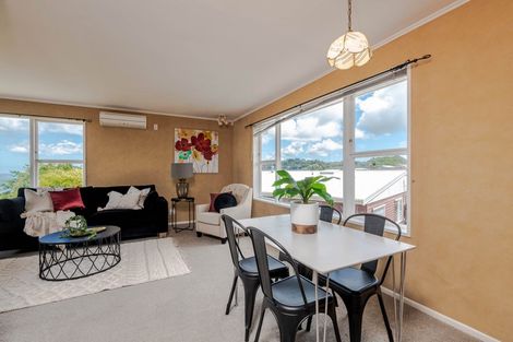 Photo of property in 29 Oakleigh Street, Maungaraki, Lower Hutt, 5010