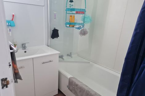 Photo of property in 27ab Loongana Street, Waitangirua, Porirua, 5024