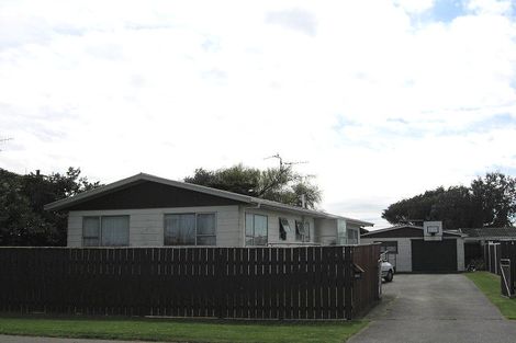 Photo of property in 29 Tongariro Street, Castlecliff, Whanganui, 4501