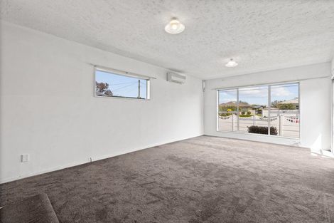 Photo of property in 37 Neill Street, Hornby, Christchurch, 8042