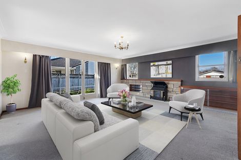 Photo of property in 20 Clare Street, Cambridge, 3434