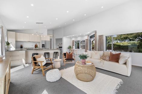 Photo of property in 16 Orbell Drive, Lake Hayes, Queenstown, 9304