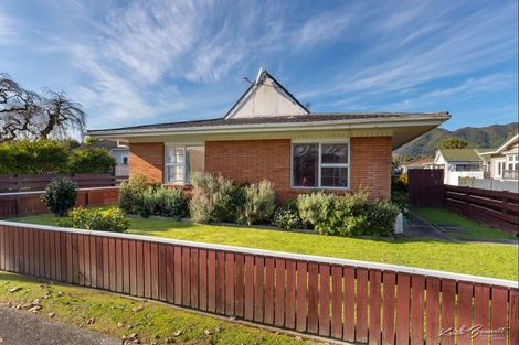 Photo of property in 4/14 Fuller Grove, Woburn, Lower Hutt, 5010