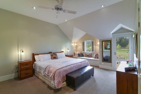 Photo of property in 3 Chalmers Close, Orewa, 0931