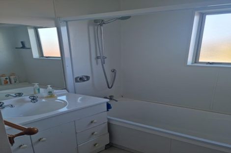 Photo of property in 2/96 Frank Nobilo Drive, Golflands, Auckland, 2013