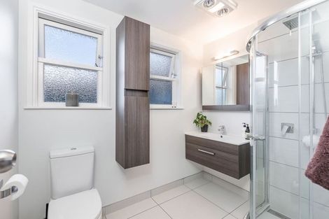 Photo of property in 4 Benghazi Road, Panmure, Auckland, 1072