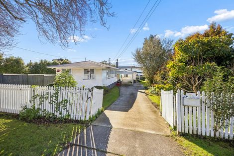 Photo of property in 50 Taylor Road, Mangere Bridge, Auckland, 2022