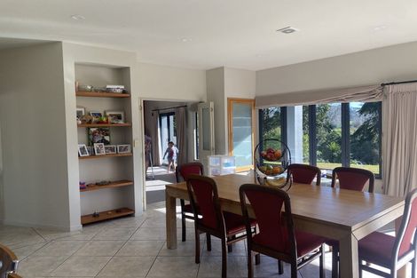 Photo of property in 109-111 Parrs Cross Road, Glen Eden, Auckland, 0612