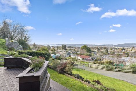 Photo of property in 29b Gordon Road, Selwyn Heights, Rotorua, 3015
