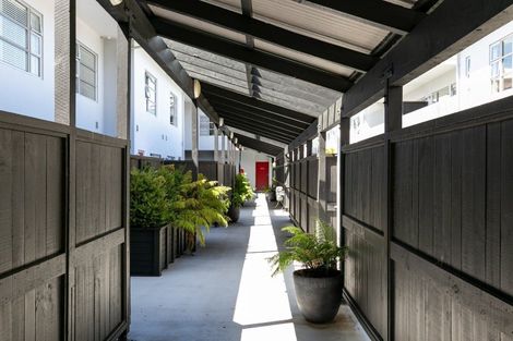 Photo of property in Galleria Apartments, 5/77 Tory Street, Te Aro, Wellington, 6011