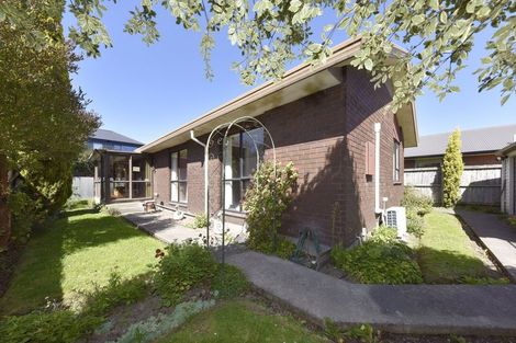 Photo of property in 2/16b Ward Street, Addington, Christchurch, 8024