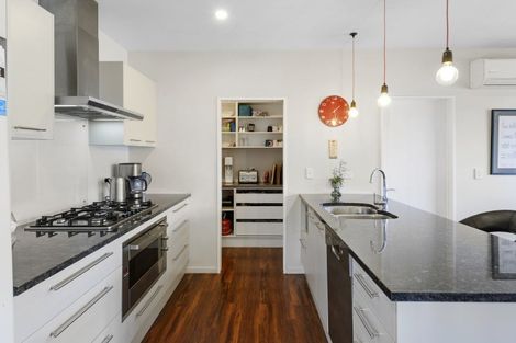 Photo of property in 7 Oakdene Place, Halswell, Christchurch, 8025