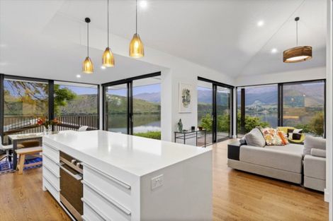 Photo of property in 27 Arrowtn-lke Hayes Road, Lake Hayes, Queenstown, 9371