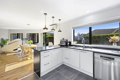 Photo of property in 4 Shankill Place, East Tamaki, Auckland, 2013