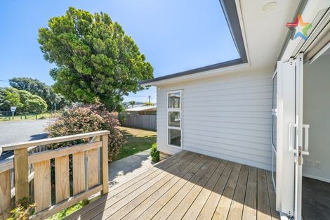 Photo of property in 19a Croft Grove, Moera, Lower Hutt, 5010