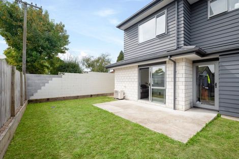 Photo of property in 4/56 Sandwich Road, Saint Andrews, Hamilton, 3200