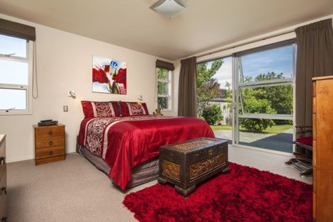 Photo of property in 24 Glentui Place, Waikawa, Picton, 7220