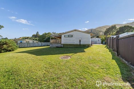Photo of property in 41 Antrim Crescent, Wainuiomata, Lower Hutt, 5014