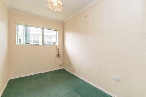Photo of property in 23 Mahoe Street, Inglewood, 4330