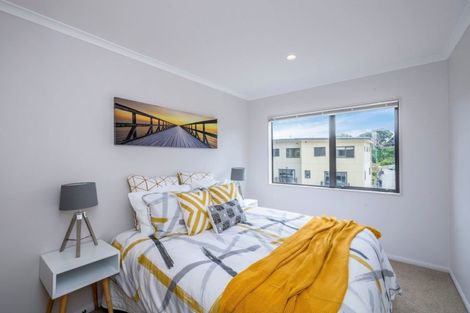 Photo of property in Te Kakariki Apartments, 7/8 Wellington Road, Paekakariki, 5034