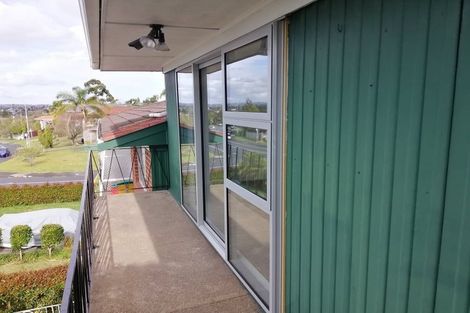 Photo of property in 2/3 Butterworth Drive, Glendene, Auckland, 0602
