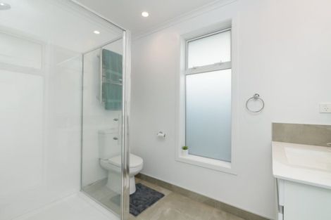 Photo of property in 22 Ballintoy Park Drive, Welcome Bay, Tauranga, 3175