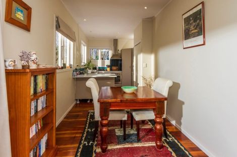 Photo of property in 72 Carlisle Road, Browns Bay, Auckland, 0632