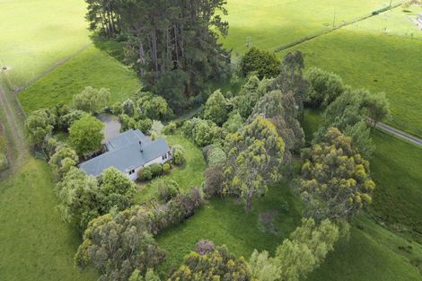 Photo of property in 68 Harts Road, Turitea, Palmerston North, 4472