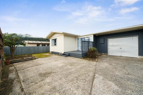Photo of property in 7a Stockdale Street, Wainuiomata, Lower Hutt, 5014