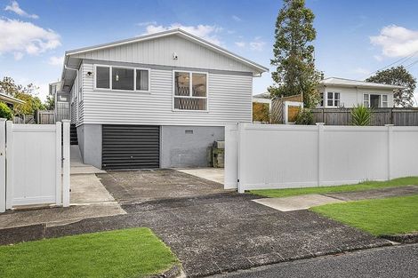 Photo of property in 4 Lincoln Road, Manurewa East, Auckland, 2102