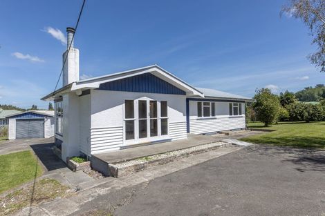 Photo of property in 21 Tamumu Road, Waipawa, 4210