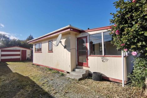 Photo of property in 50 Moorhouse Street, Ross, 7812