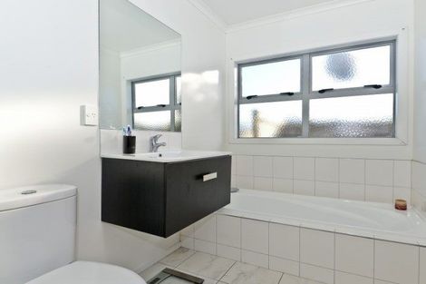 Photo of property in 2 Shaun Lane, Huntington, Hamilton, 3210