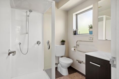 Photo of property in 30 Ash Avenue, Albert Town, Wanaka, 9305