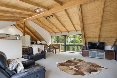 Photo of property in 102 Taylor Road, Waimauku, 0882