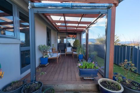 Photo of property in 12 Tawera Place, Te Anau, 9679