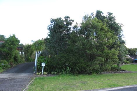 Photo of property in 8 Matanui Street, Northcote, Auckland, 0627