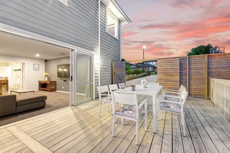 Photo of property in 27 Pioneer Rise, Silverdale, 0932