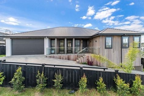 Photo of property in 50 Wainui Road, Silverdale, 0932