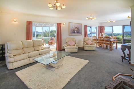 Photo of property in 61 Te Haumi Drive, Paihia, 0200