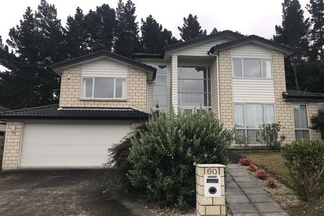 Photo of property in 60 Harrowglen Drive, Northcross, Auckland, 0630