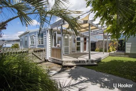 Photo of property in 10 Fyfe Road, Waihi Beach, 3611