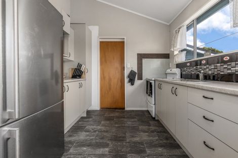 Photo of property in 24 Conclusion Street, Ascot Park, Porirua, 5024