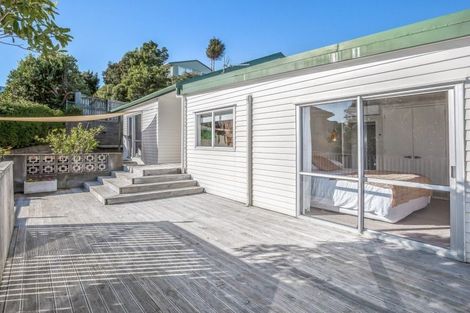 Photo of property in 1 The Spinney, Titahi Bay, Porirua, 5022