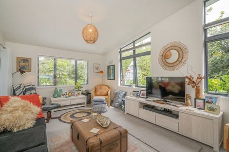 Photo of property in 9 Kenneth Avenue, Whitianga, 3510