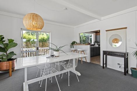 Photo of property in 17 Lyndhurst Road, Te Atatu South, Auckland, 0610